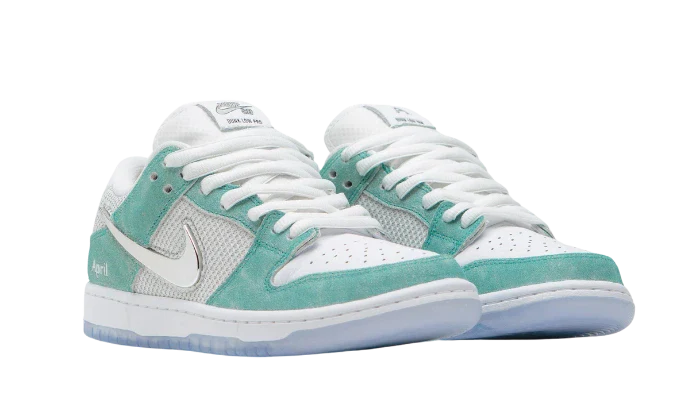 Nike SB x April Skateboards Dunk Low Pro - immagine 3