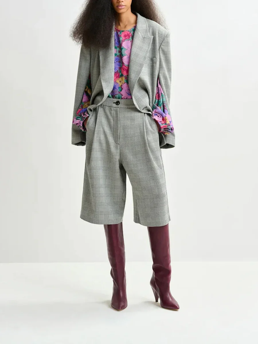 Bermuda sartoriali a gamba larga con quadri grigi e neri - immagine 3