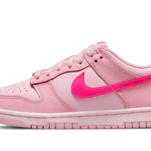 Nike Dunk Low Triple Pink
