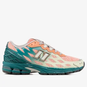 U1906 WFB 'New Spruce Natural Mint'