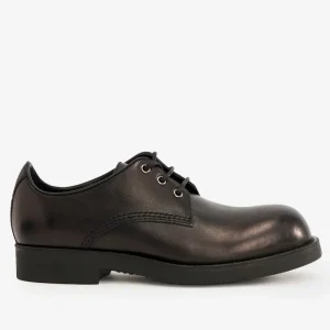Derby in pelle nera con stitch